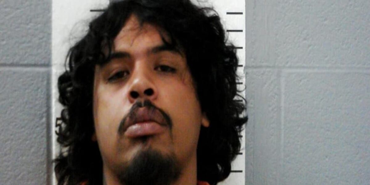 UPDATE: Ardmore burglary suspect still at large