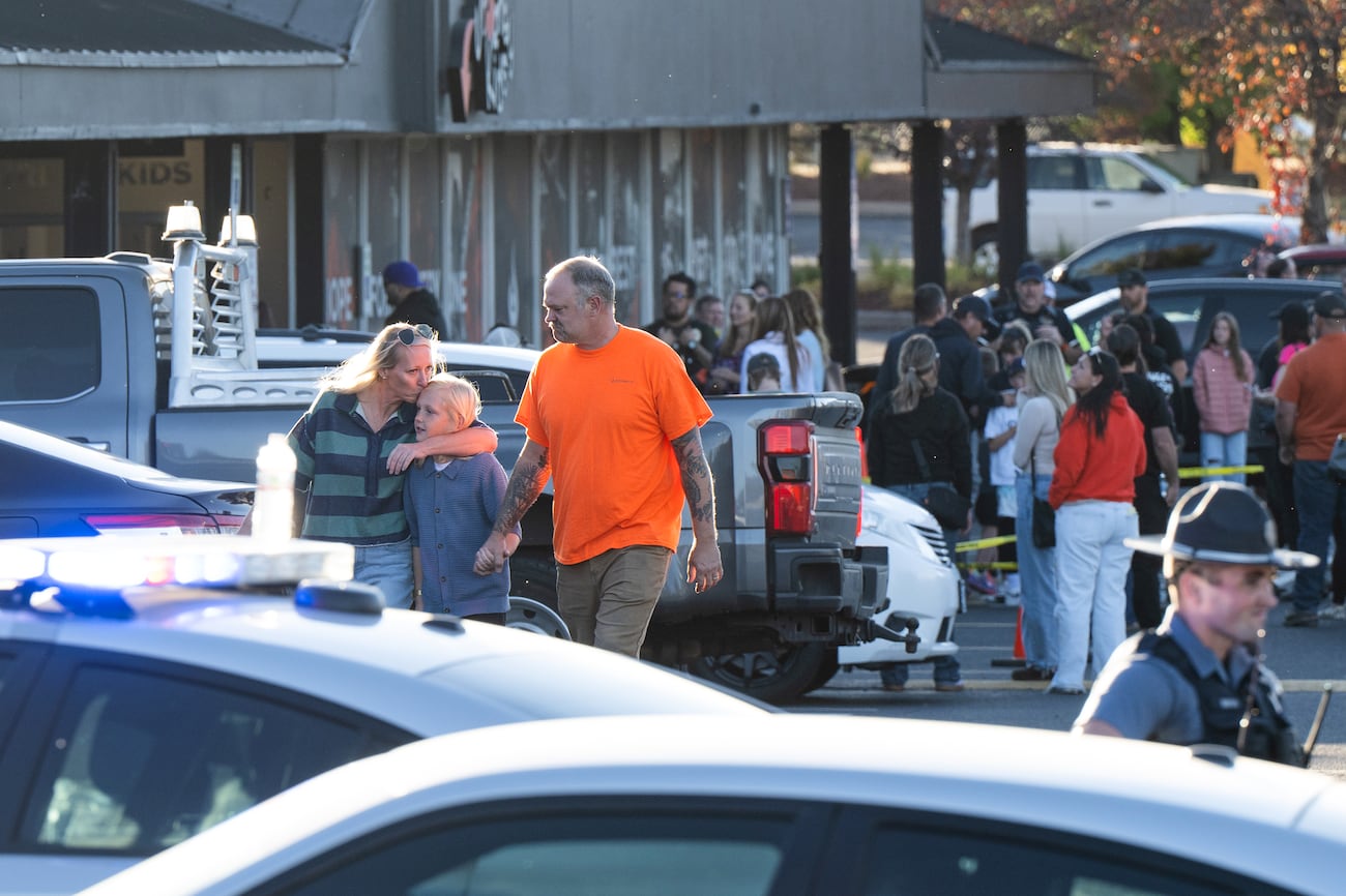 8801 R Governor praises local who 'heroically' helped end the mass shooting at ...